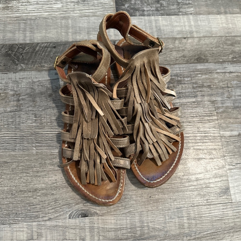 KJ St Tropez Fringe sandals in tan/gold Sz4 (35)